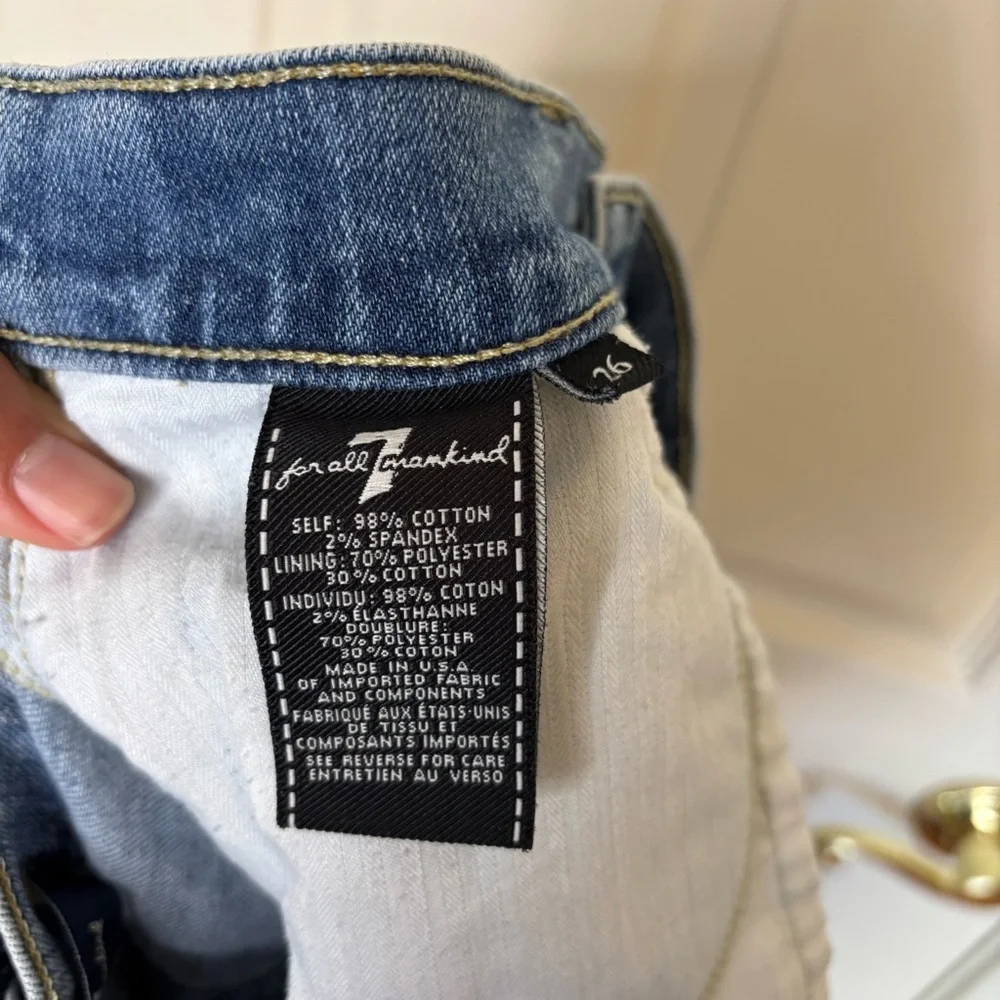 7 For All Mankind Two-toned Distressed Cutoff Shorts Size‎ 26